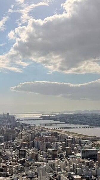 亚洲最大成人在线视频-探索亚洲成人娱乐文化的多元视角，在线视频的兴起与影响